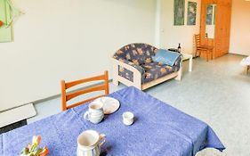 Nifty Apartment In Roevershagen Near The Sea